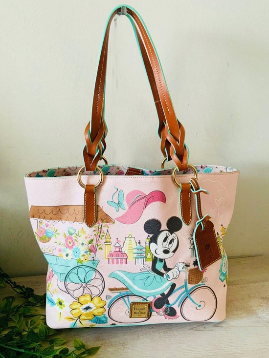 Dooney & Bourke Handbags - DOONEY & BOURKE DISNEY PARKS EPCOT FLOWER & GARDEN FESTIVALTOTE MINNIE 2020
